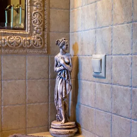 Art House Kato Yerakarion