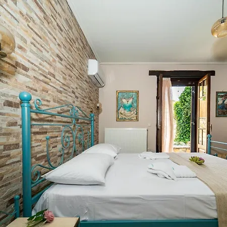 Art House * Kato Yerakarion