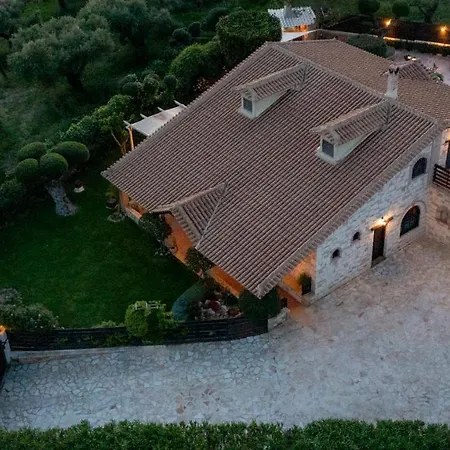 Art House Villa Kato Yerakarion