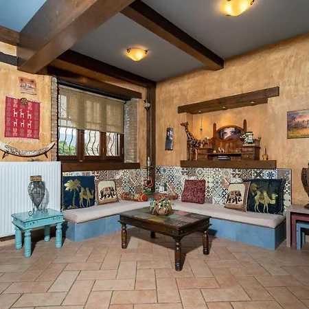 Art House Villa *