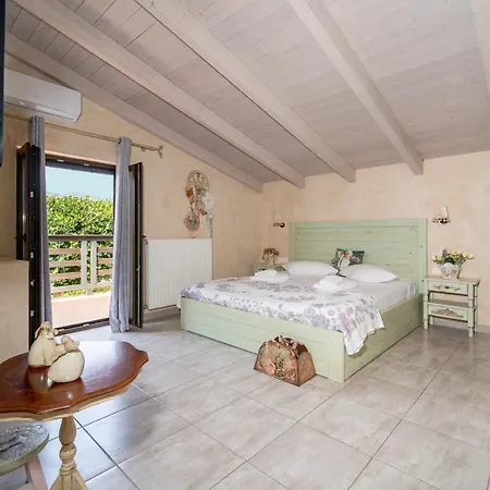 Art House Villa Kato Yerakarion