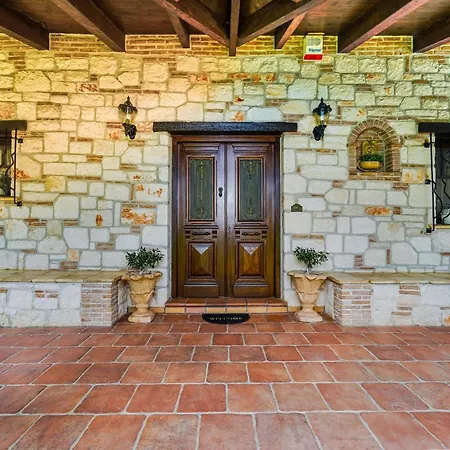 Villa Art House Kato Yerakarion