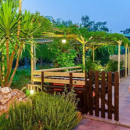 Art House Villa Kato Yerakarion